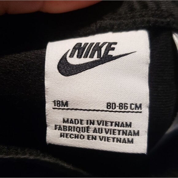 Nike 2-Piece Kids Track Suit - Size: 18M - Picture 5 of 7